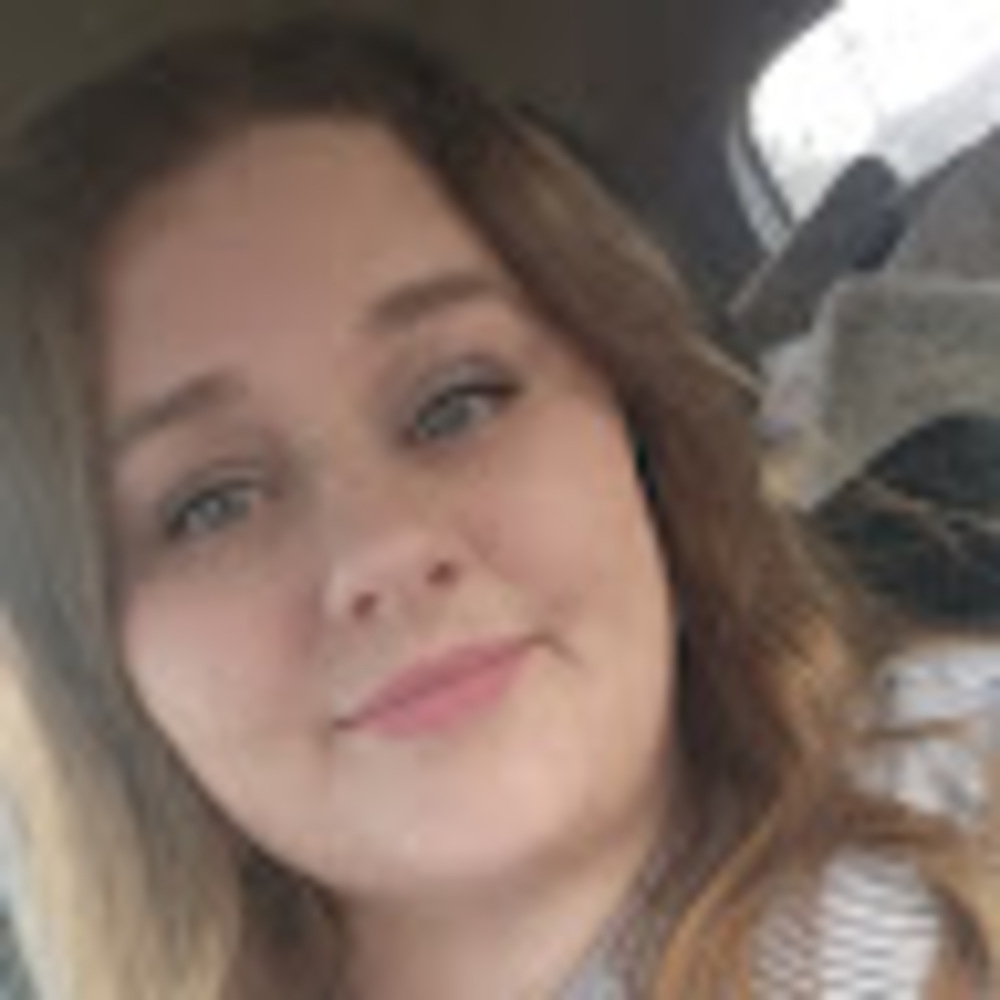 Meet your Posher, Alicia